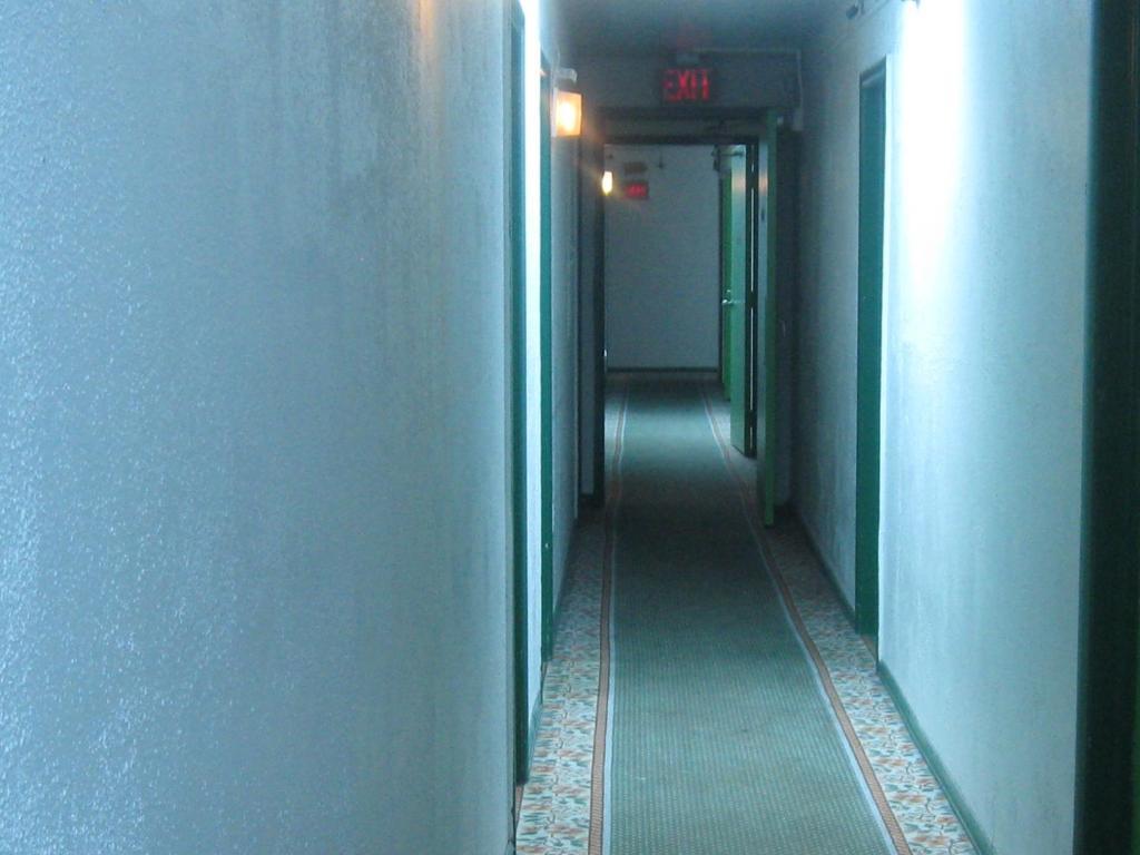 Fort Sidney Inn Bagian luar foto